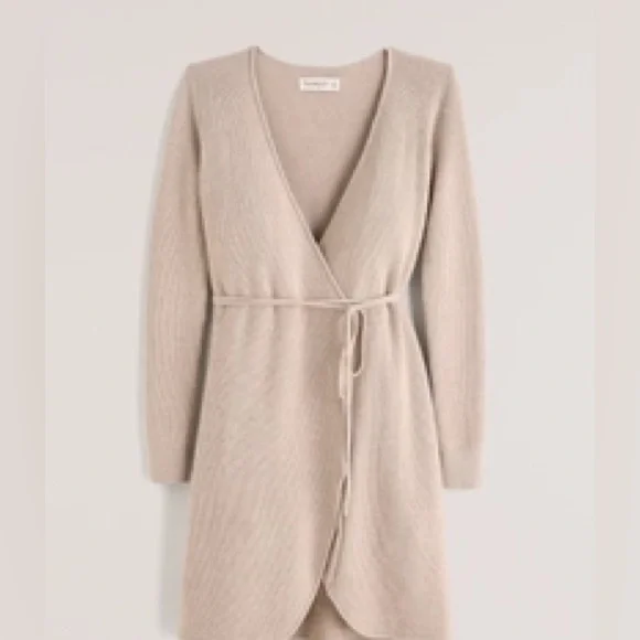 Abercrombie & Fitch Long-Sleeve Wrap Mini Sweater Dress - Picture 4 of 4